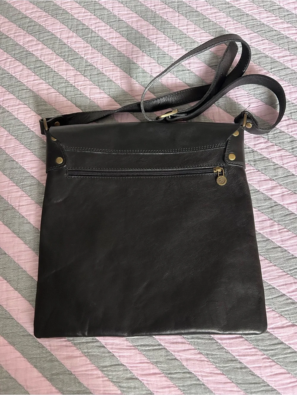 Black Leather Messenger Bag, made in italy
